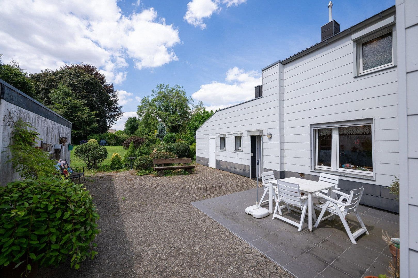 Prodej domu 145 m², pozemek 756 m², Antoniusstraße 9, Baesweiler, Severní Porýní-Vestfálsko Prodej domu 145 m², pozemek 756 m², Antoniusstraße 9, Baesweiler, Severní Porýní-Vestfálsko