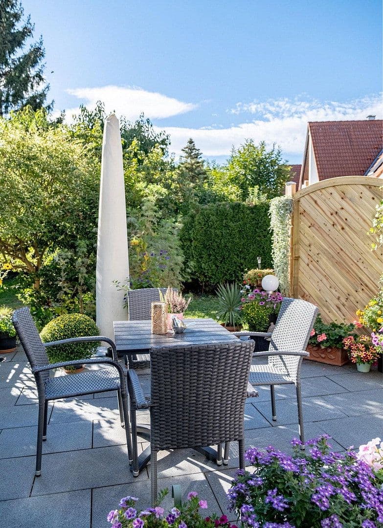 Prodej bytu 3+kk 93 m², Weil im Schönbuch, Bádensko-Württembersko Prodej bytu 3+kk 93 m², Weil im Schönbuch, Bádensko-Württembersko