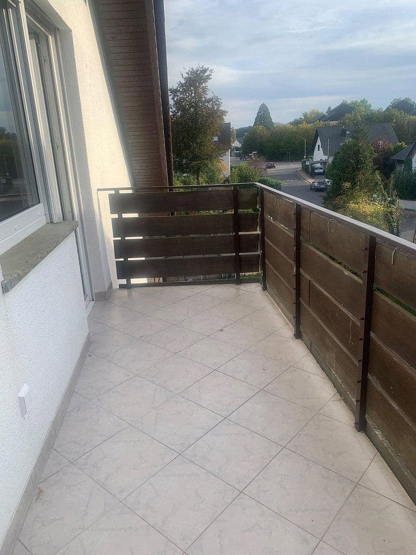 Pronájem bytu 4+1 79 m², Bruchköbel, Hessen Pronájem bytu 4+1 79 m², Bruchköbel, Hessen