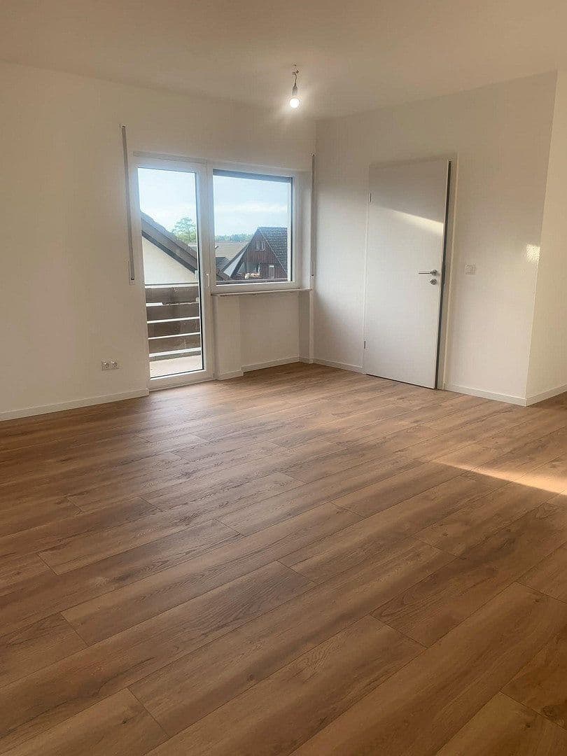 Pronájem bytu 4+1 79 m², Bruchköbel, Hessen Pronájem bytu 4+1 79 m², Bruchköbel, Hessen