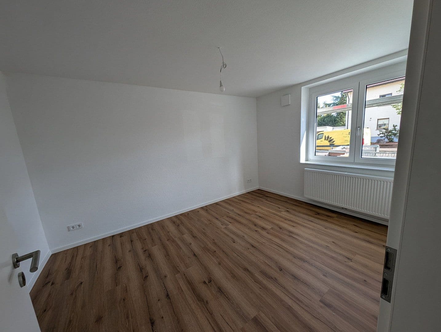 Pronájem bytu 4+1 105 m², Karlsruhe, Bádensko-Württembersko Pronájem bytu 4+1 105 m², Karlsruhe, Bádensko-Württembersko