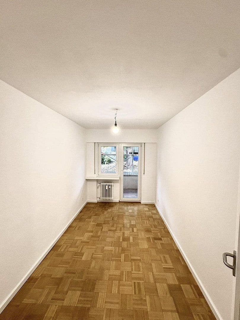 Pronájem bytu 4+kk 93 m², Stuttgart, Bádensko-Württembersko Pronájem bytu 4+kk 93 m², Stuttgart, Bádensko-Württembersko