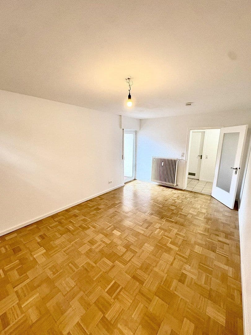 Pronájem bytu 4+kk 93 m², Stuttgart, Bádensko-Württembersko Pronájem bytu 4+kk 93 m², Stuttgart, Bádensko-Württembersko