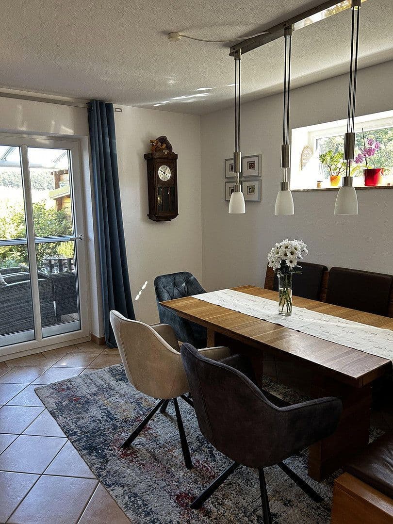 Prodej domu 147 m², pozemek 328 m², Reichertshausen, Bavorsko Prodej domu 147 m², pozemek 328 m², Reichertshausen, Bavorsko