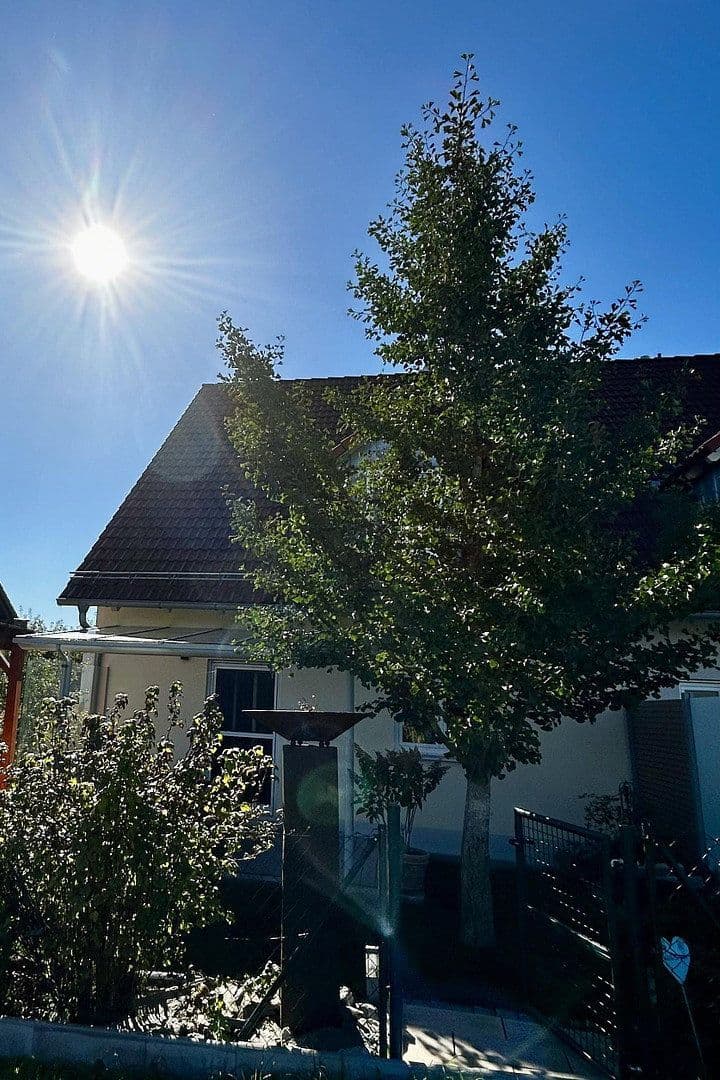 Prodej domu 147 m², pozemek 328 m², Reichertshausen, Bavorsko Prodej domu 147 m², pozemek 328 m², Reichertshausen, Bavorsko