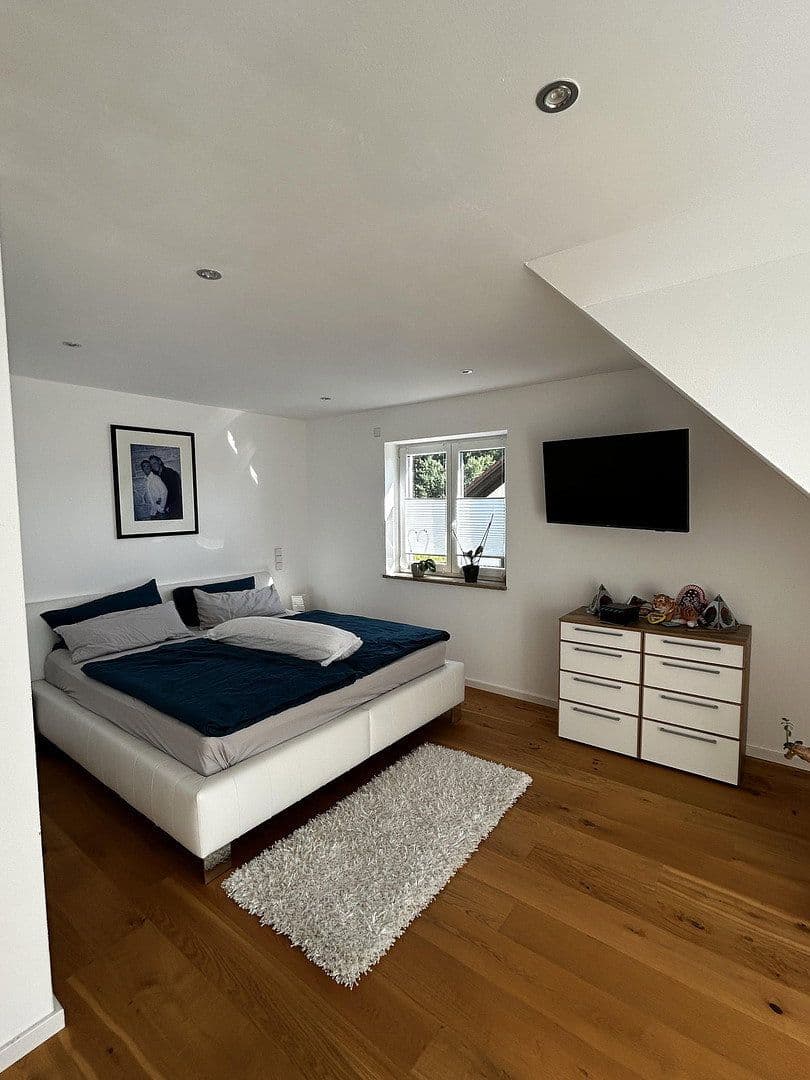 Prodej domu 147 m², pozemek 328 m², Reichertshausen, Bavorsko Prodej domu 147 m², pozemek 328 m², Reichertshausen, Bavorsko
