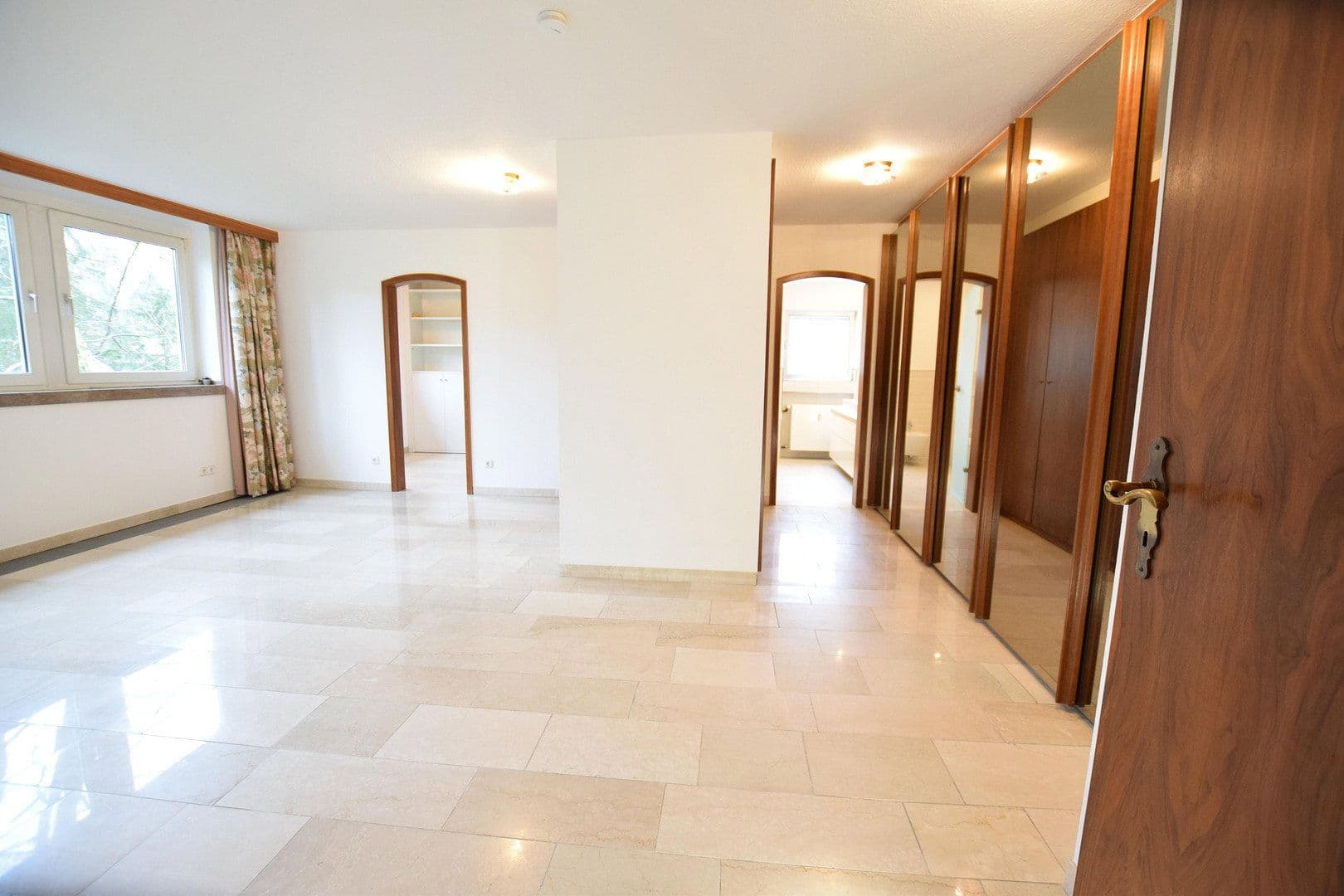 Pronájem bytu 2+kk 135 m², Bergisch Gladbach, Severní Porýní-Vestfálsko Pronájem bytu 2+kk 135 m², Bergisch Gladbach, Severní Porýní-Vestfálsko
