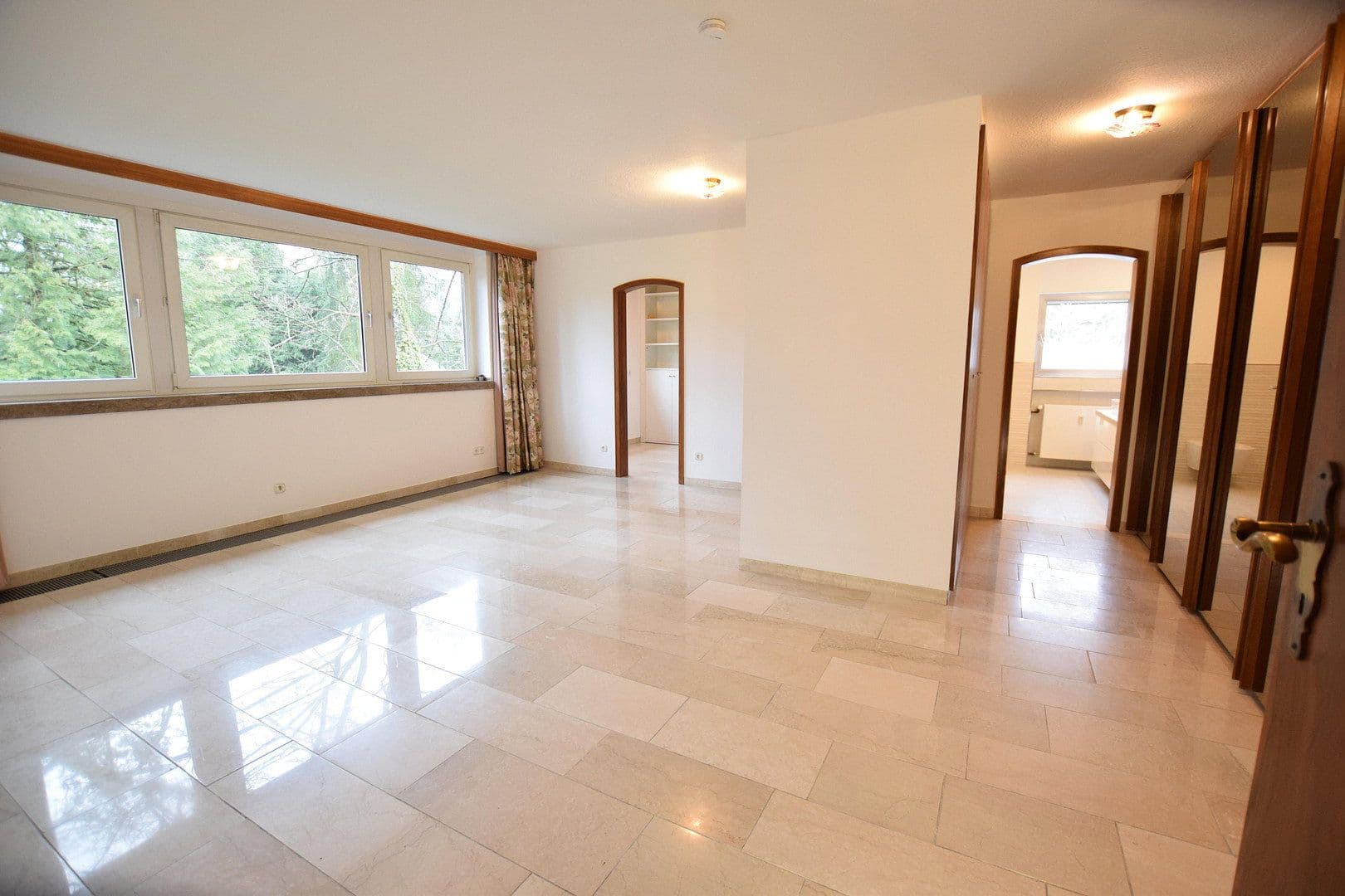 Pronájem bytu 2+kk 135 m², Bergisch Gladbach, Severní Porýní-Vestfálsko Pronájem bytu 2+kk 135 m², Bergisch Gladbach, Severní Porýní-Vestfálsko