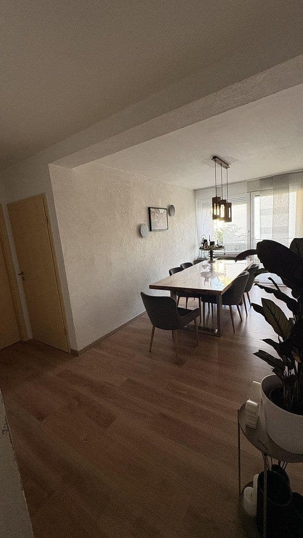 Prodej bytu 4+1 94 m², Richard-Wagner-Weg 6, Oberkochen, Bádensko-Württembersko Prodej bytu 4+1 94 m², Richard-Wagner-Weg 6, Oberkochen, Bádensko-Württembersko