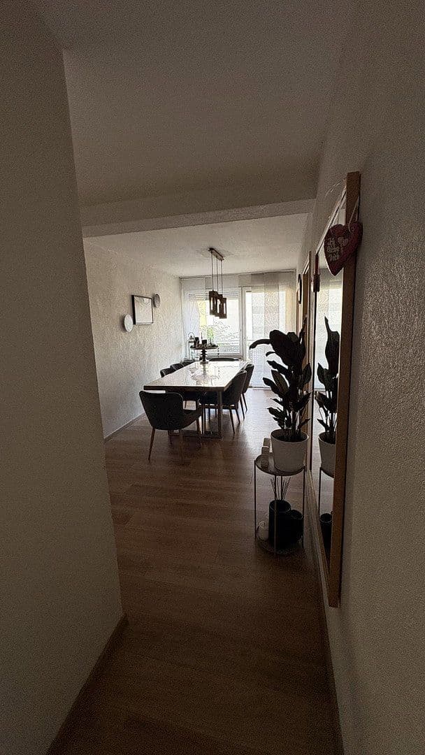 Prodej bytu 4+1 94 m², Richard-Wagner-Weg 6, Oberkochen, Bádensko-Württembersko Prodej bytu 4+1 94 m², Richard-Wagner-Weg 6, Oberkochen, Bádensko-Württembersko