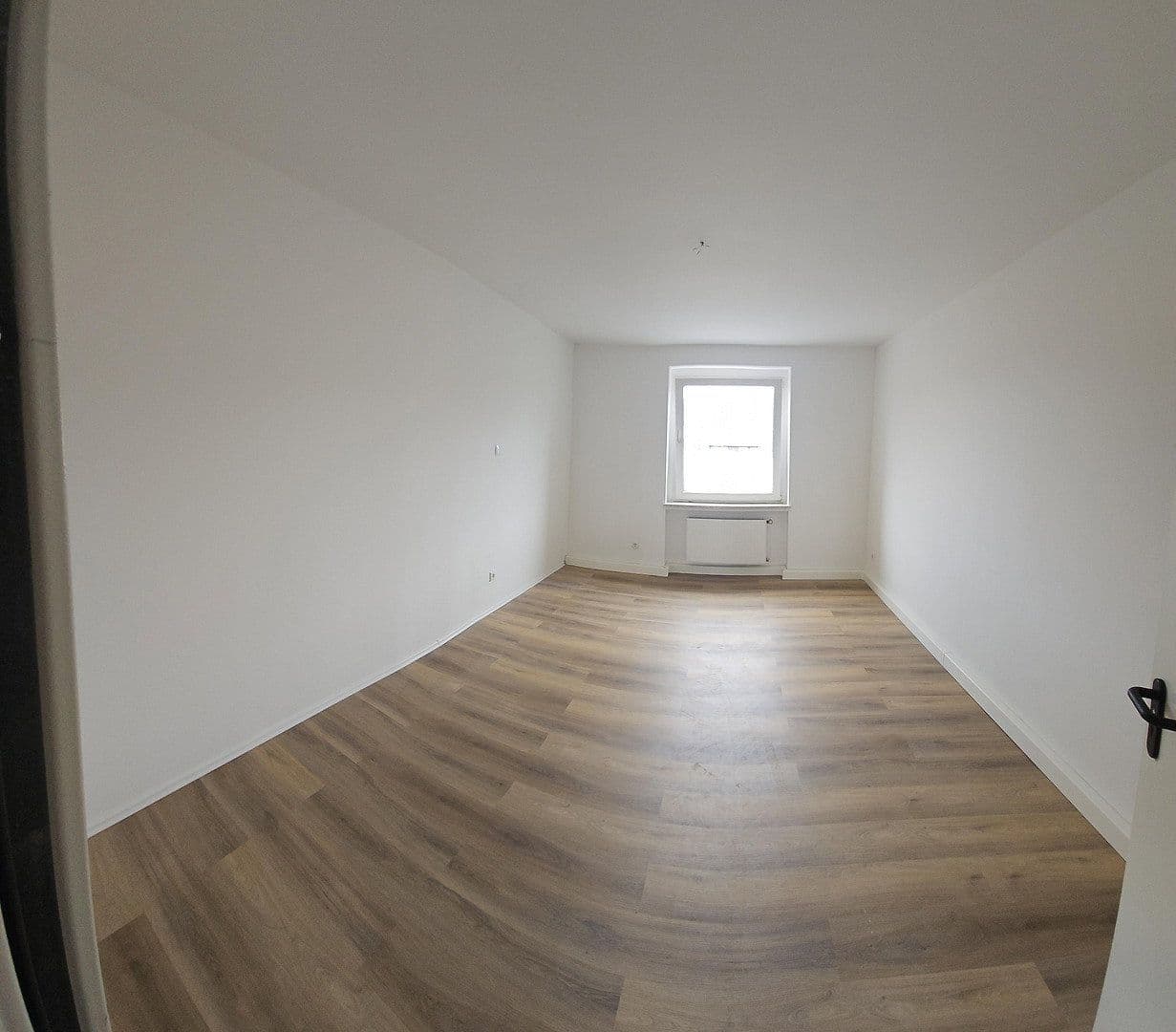 Pronájem bytu 2+1 64 m², Herzogstraße 97, Düsseldorf, Severní Porýní-Vestfálsko Pronájem bytu 2+1 64 m², Herzogstraße 97, Düsseldorf, Severní Porýní-Vestfálsko