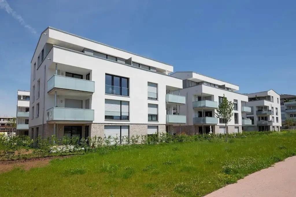 Pronájem bytu 3+1 82 m², Franz-Liszt-Allee 36, Bad Krozingen, Bádensko-Württembersko Pronájem bytu 3+1 82 m², Franz-Liszt-Allee 36, Bad Krozingen, Bádensko-Württembersko