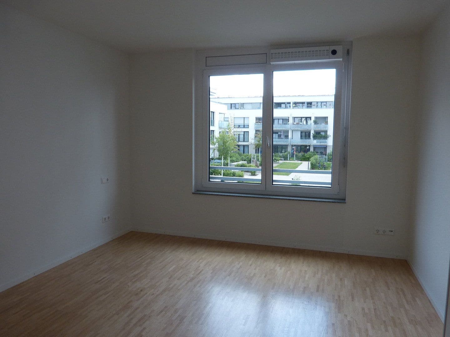 Pronájem bytu 3+1 82 m², Franz-Liszt-Allee 36, Bad Krozingen, Bádensko-Württembersko Pronájem bytu 3+1 82 m², Franz-Liszt-Allee 36, Bad Krozingen, Bádensko-Württembersko