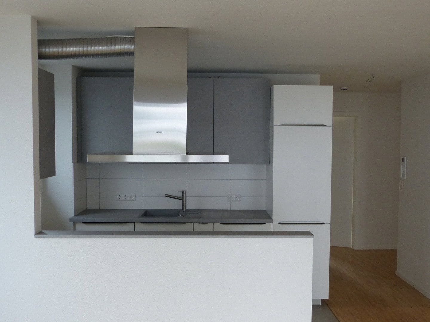 Pronájem bytu 3+1 82 m², Franz-Liszt-Allee 36, Bad Krozingen, Bádensko-Württembersko Pronájem bytu 3+1 82 m², Franz-Liszt-Allee 36, Bad Krozingen, Bádensko-Württembersko