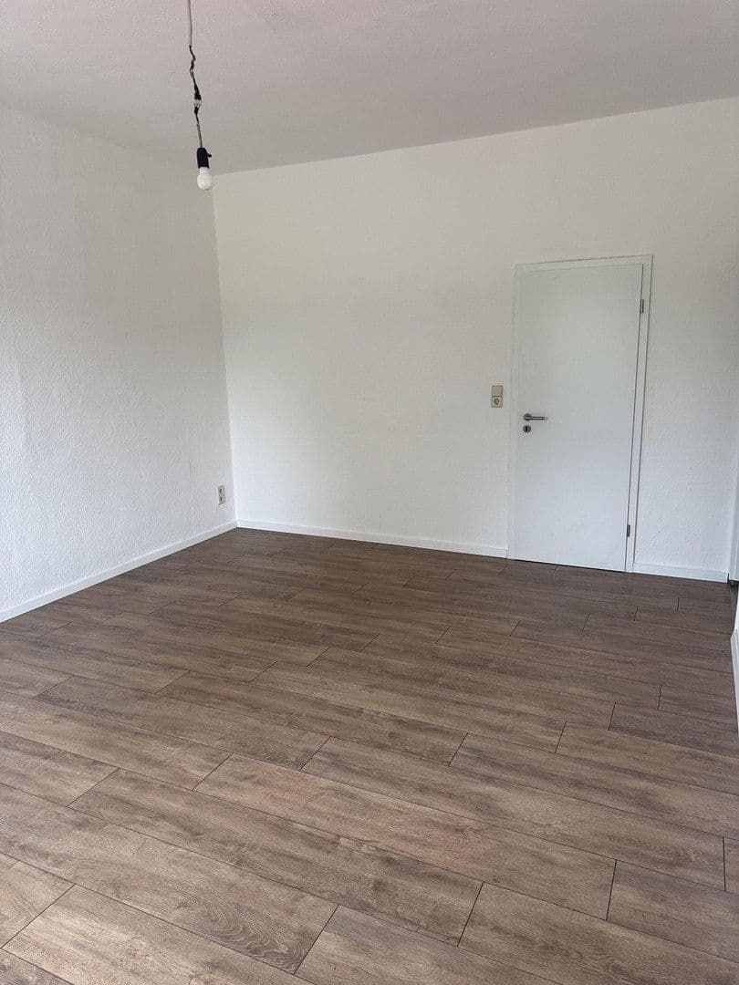 Pronájem kanceláře 106 m², Chemnitzer Str.65, Frankenberg/Sachsen, Sasko Pronájem kanceláře 106 m², Chemnitzer Str.65, Frankenberg/Sachsen, Sasko