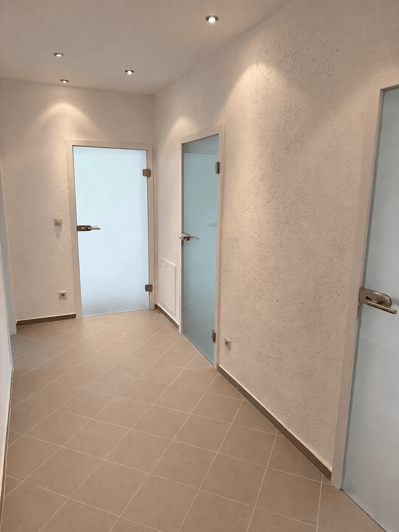 Pronájem kanceláře 106 m², Chemnitzer Str.65, Frankenberg/Sachsen, Sasko Pronájem kanceláře 106 m², Chemnitzer Str.65, Frankenberg/Sachsen, Sasko