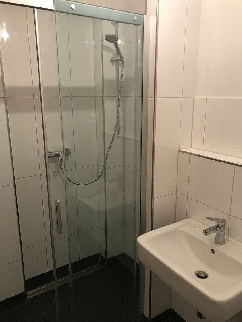 Prodej bytu 1+1 43 m², Alsenstraße 16, Berlin, Berlín Prodej bytu 1+1 43 m², Alsenstraße 16, Berlin, Berlín