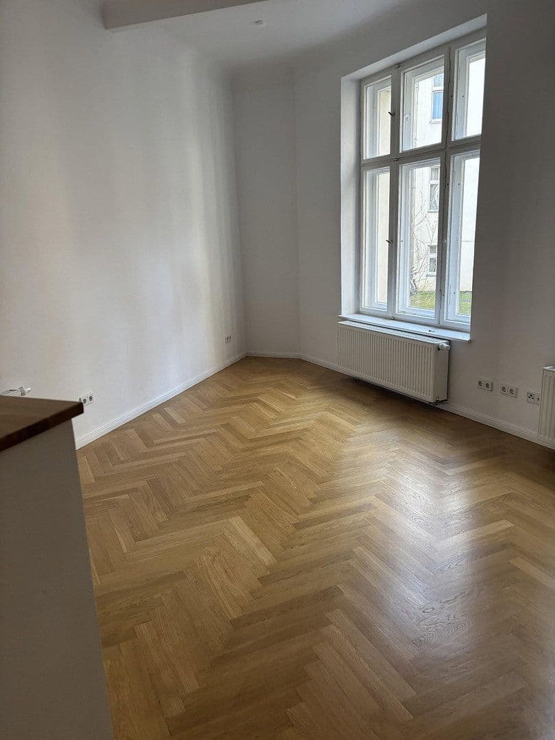Prodej bytu 1+1 43 m², Alsenstraße 16, Berlin, Berlín Prodej bytu 1+1 43 m², Alsenstraße 16, Berlin, Berlín