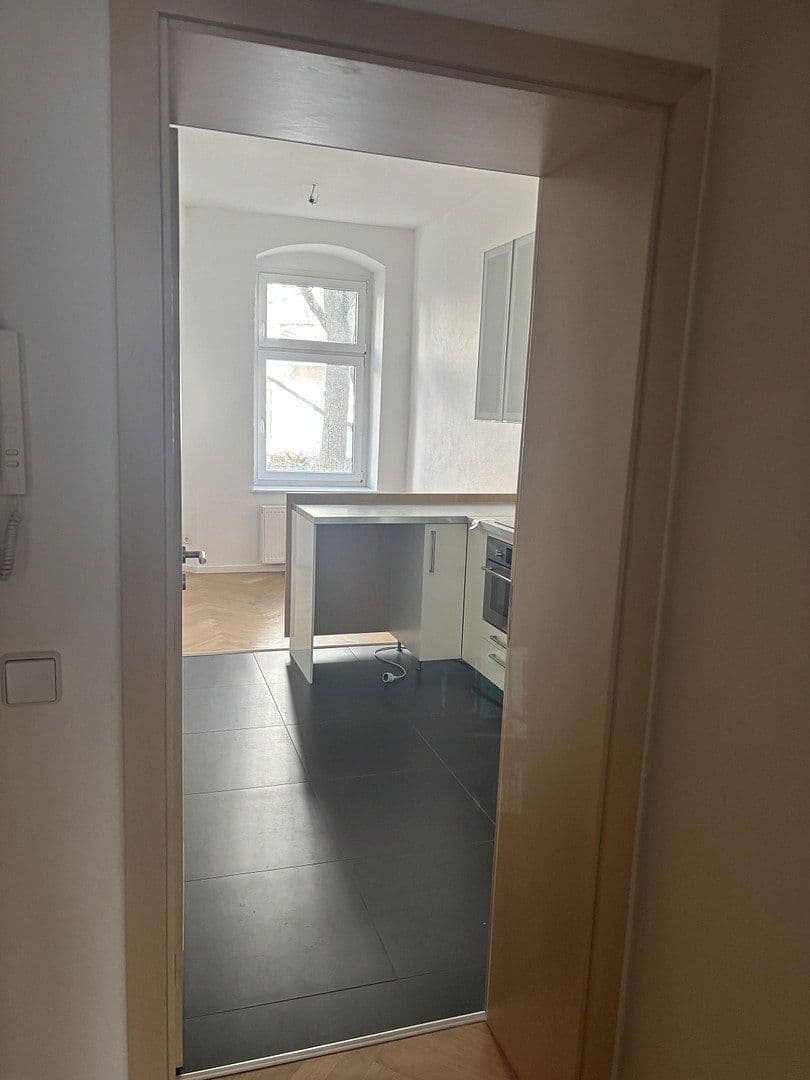 Prodej bytu 1+1 43 m², Alsenstraße 16, Berlin, Berlín Prodej bytu 1+1 43 m², Alsenstraße 16, Berlin, Berlín