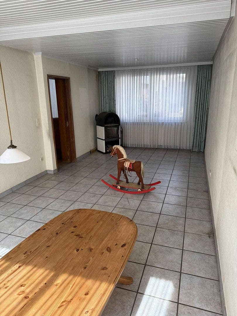 Prodej domu 368 m², pozemek 686 m², Meckenheim, Severní Porýní-Vestfálsko Prodej domu 368 m², pozemek 686 m², Meckenheim, Severní Porýní-Vestfálsko