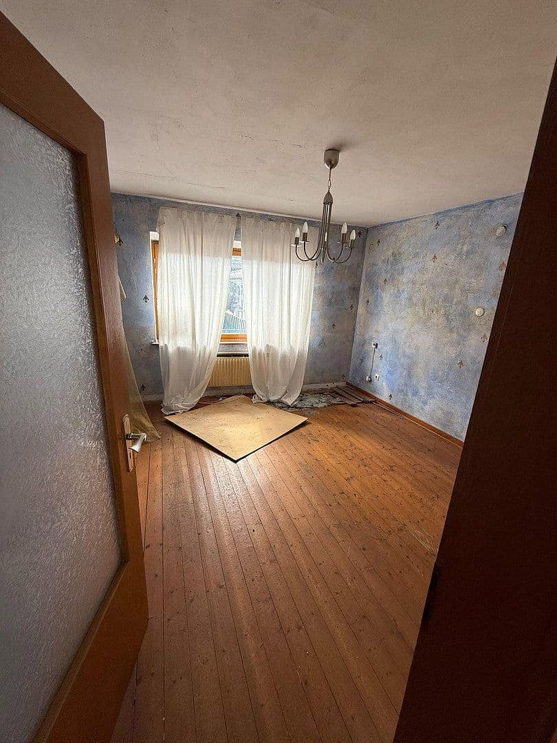 Prodej domu 368 m², pozemek 686 m², Meckenheim, Severní Porýní-Vestfálsko Prodej domu 368 m², pozemek 686 m², Meckenheim, Severní Porýní-Vestfálsko
