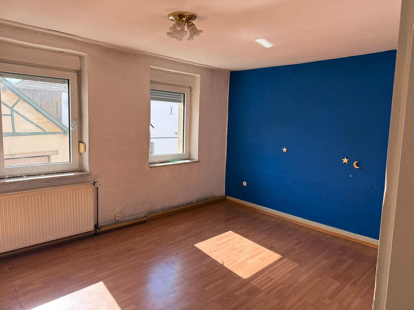 Prodej domu 368 m², pozemek 686 m², Meckenheim, Severní Porýní-Vestfálsko Prodej domu 368 m², pozemek 686 m², Meckenheim, Severní Porýní-Vestfálsko
