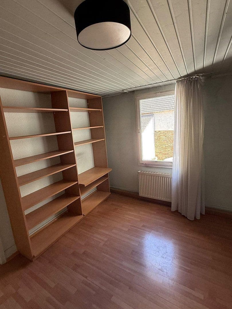 Prodej domu 368 m², pozemek 686 m², Meckenheim, Severní Porýní-Vestfálsko Prodej domu 368 m², pozemek 686 m², Meckenheim, Severní Porýní-Vestfálsko