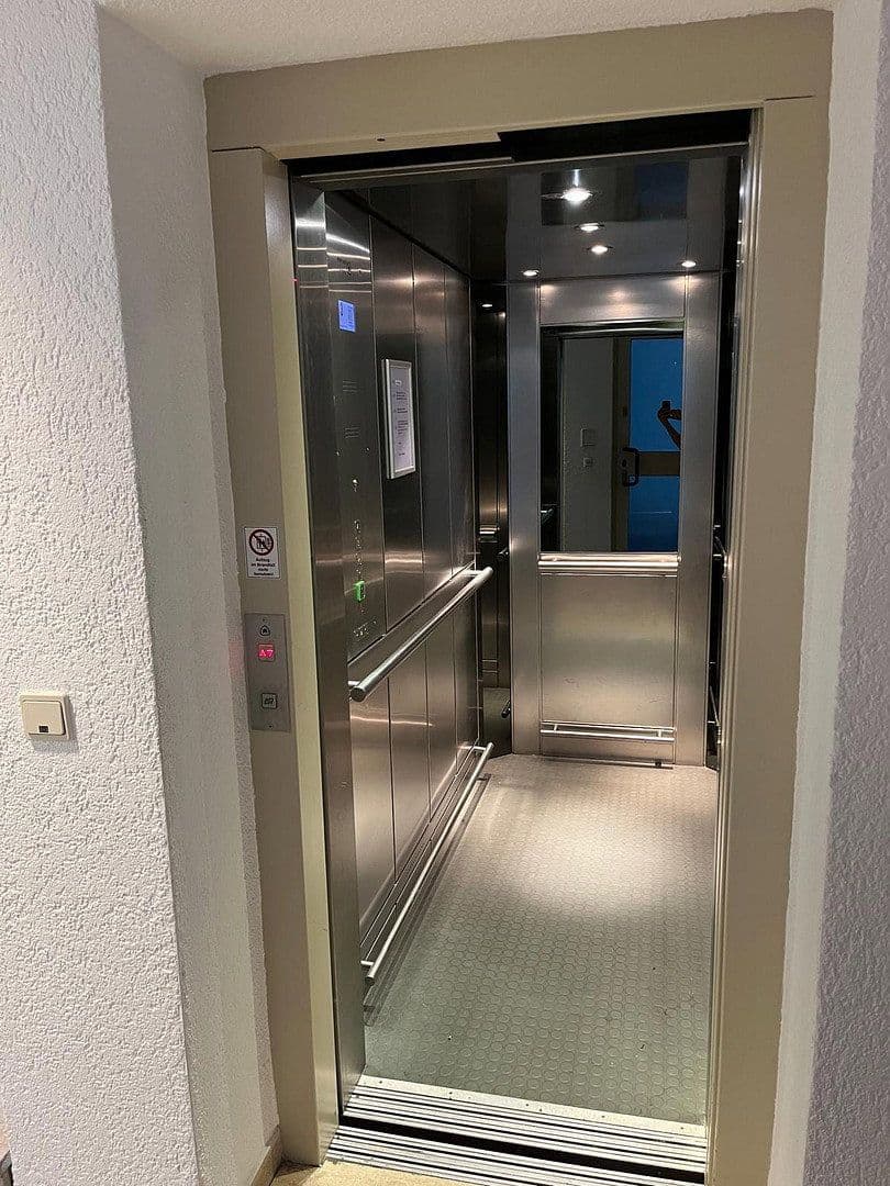 Prodej kanceláře 143 m², Wilhelmstraße 60a, Wiesbaden, Hessen Prodej kanceláře 143 m², Wilhelmstraße 60a, Wiesbaden, Hessen