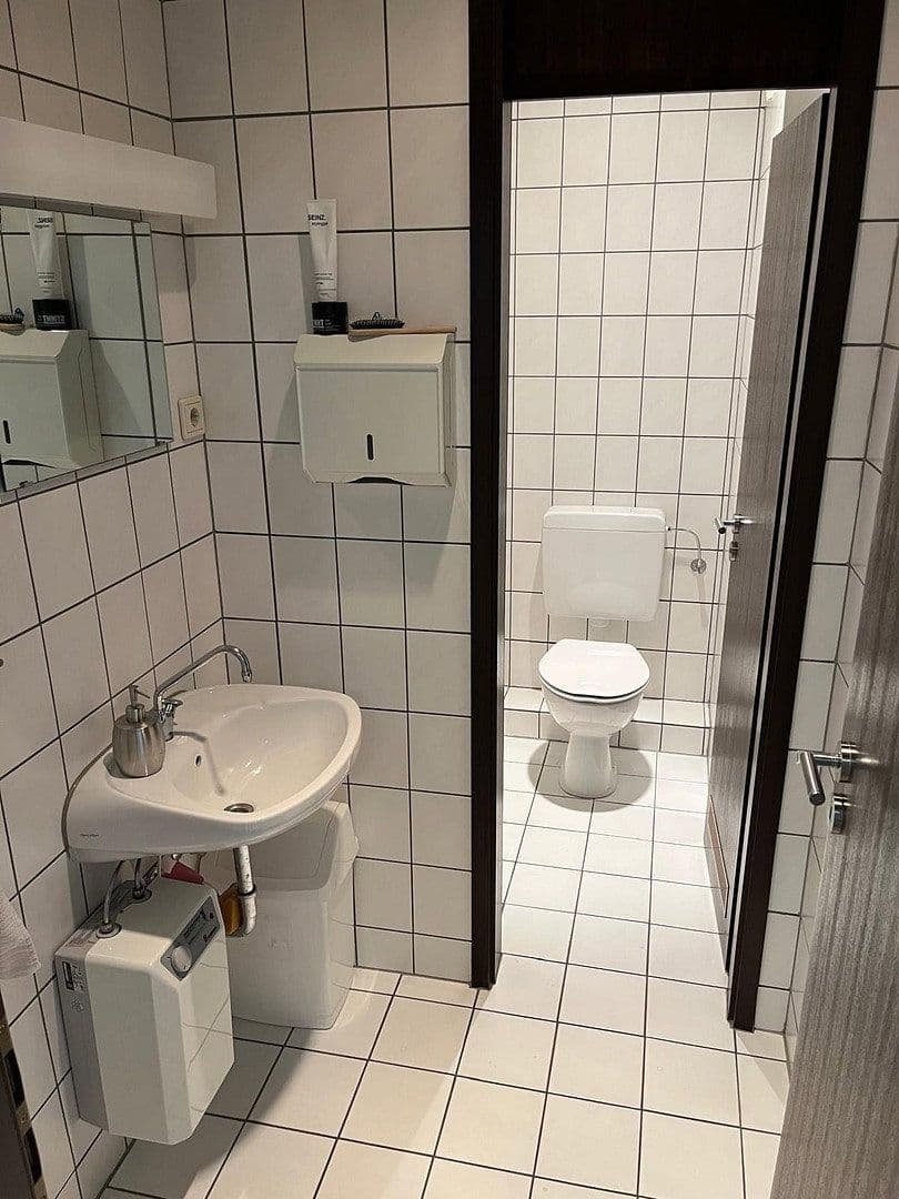 Prodej kanceláře 143 m², Wilhelmstraße 60a, Wiesbaden, Hessen Prodej kanceláře 143 m², Wilhelmstraße 60a, Wiesbaden, Hessen