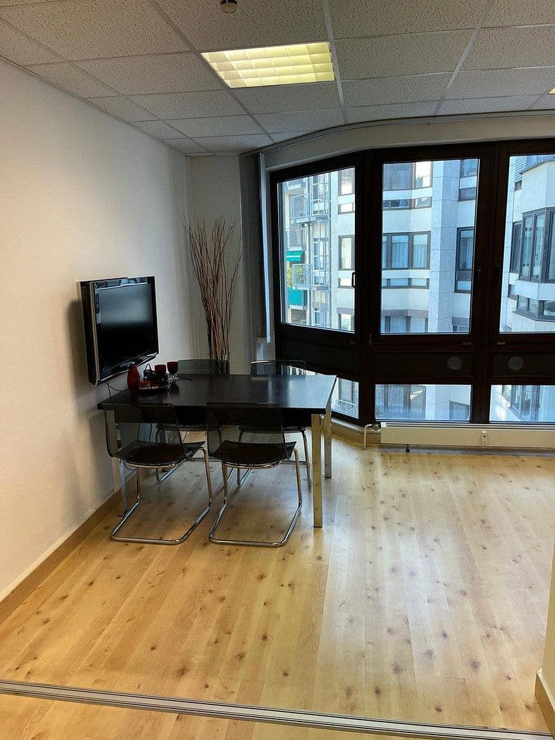 Prodej kanceláře 143 m², Wilhelmstraße 60a, Wiesbaden, Hessen Prodej kanceláře 143 m², Wilhelmstraße 60a, Wiesbaden, Hessen
