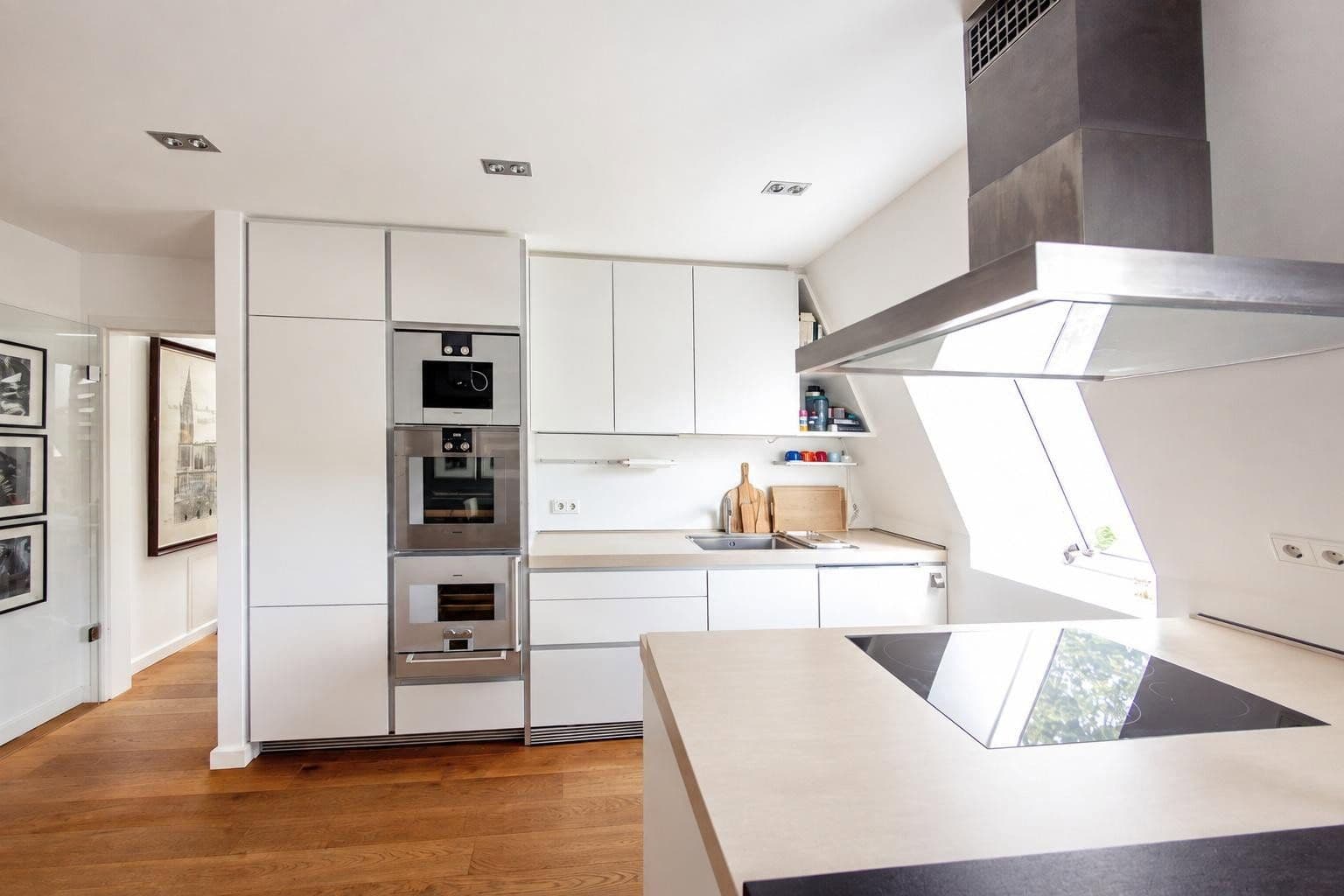 Prodej bytu 2+1 137 m², Berlin, Berlín Prodej bytu 2+1 137 m², Berlin, Berlín