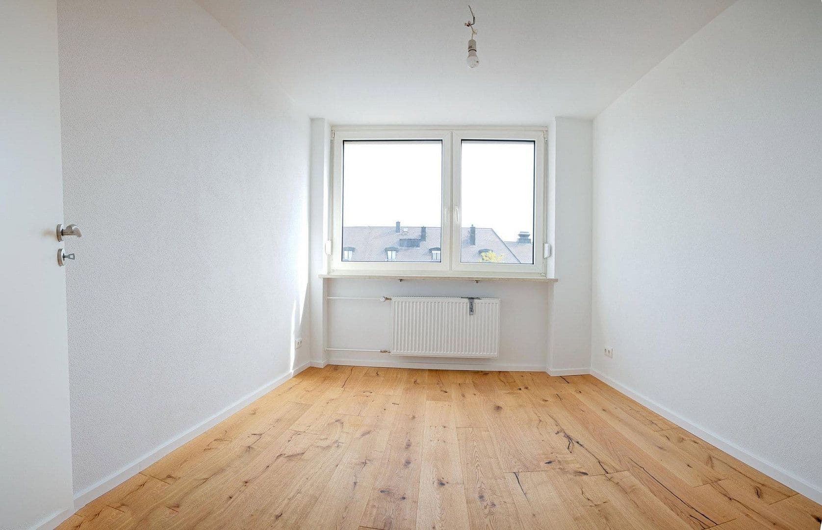 Pronájem bytu 4+1 90 m², Friedenheimer Straße 70, München, Bavorsko Pronájem bytu 4+1 90 m², Friedenheimer Straße 70, München, Bavorsko