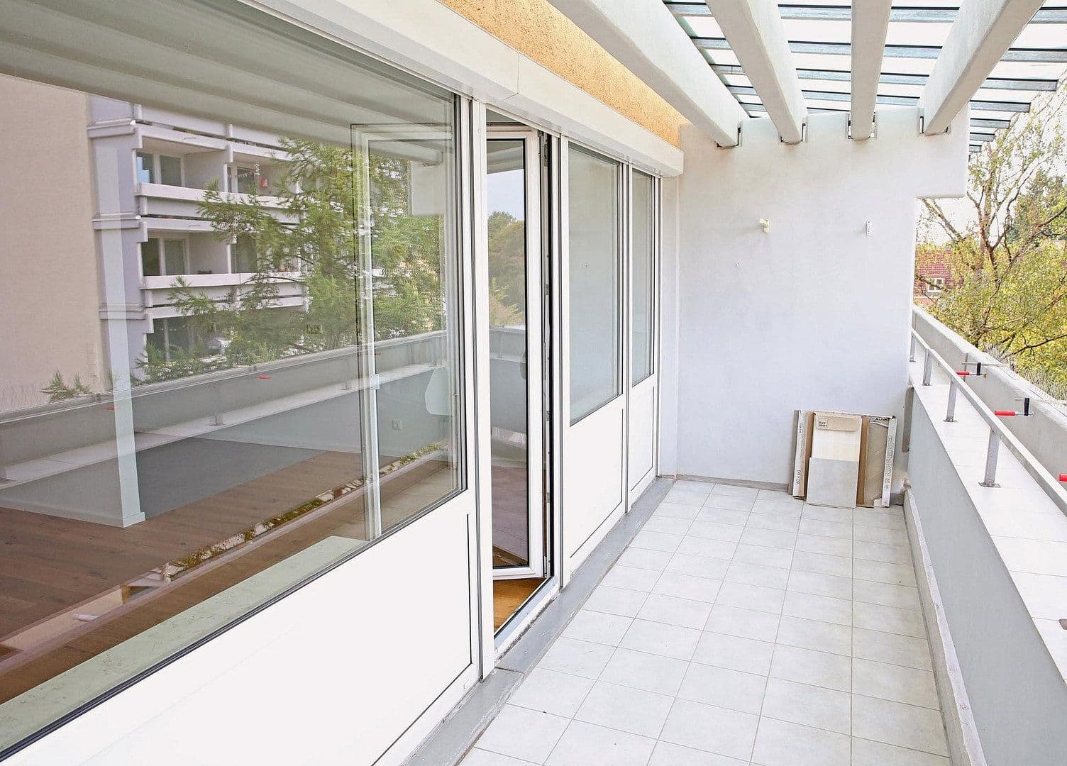 Pronájem bytu 4+1 90 m², Friedenheimer Straße 70, München, Bavorsko Pronájem bytu 4+1 90 m², Friedenheimer Straße 70, München, Bavorsko