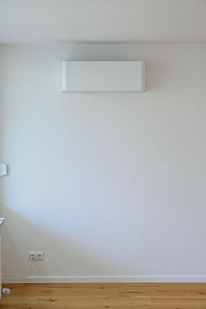 Pronájem bytu 4+1 90 m², Friedenheimer Straße 70, München, Bavorsko Pronájem bytu 4+1 90 m², Friedenheimer Straße 70, München, Bavorsko
