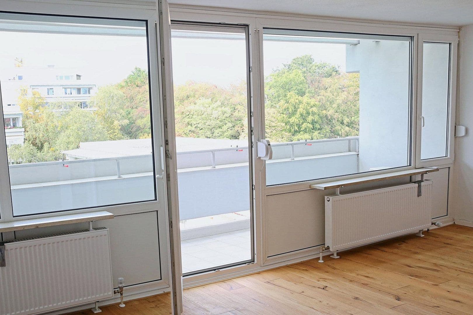 Pronájem bytu 4+1 90 m², Friedenheimer Straße 70, München, Bavorsko Pronájem bytu 4+1 90 m², Friedenheimer Straße 70, München, Bavorsko