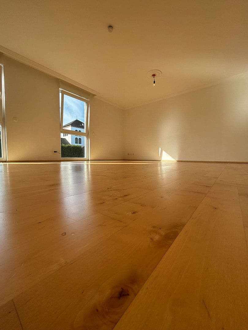 Pronájem domu 186 m², pozemek 384 m², Leverkusen, Severní Porýní-Vestfálsko Pronájem domu 186 m², pozemek 384 m², Leverkusen, Severní Porýní-Vestfálsko