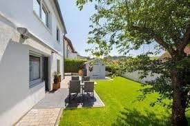 Pronájem domu 186 m², pozemek 384 m², Leverkusen, Severní Porýní-Vestfálsko Pronájem domu 186 m², pozemek 384 m², Leverkusen, Severní Porýní-Vestfálsko