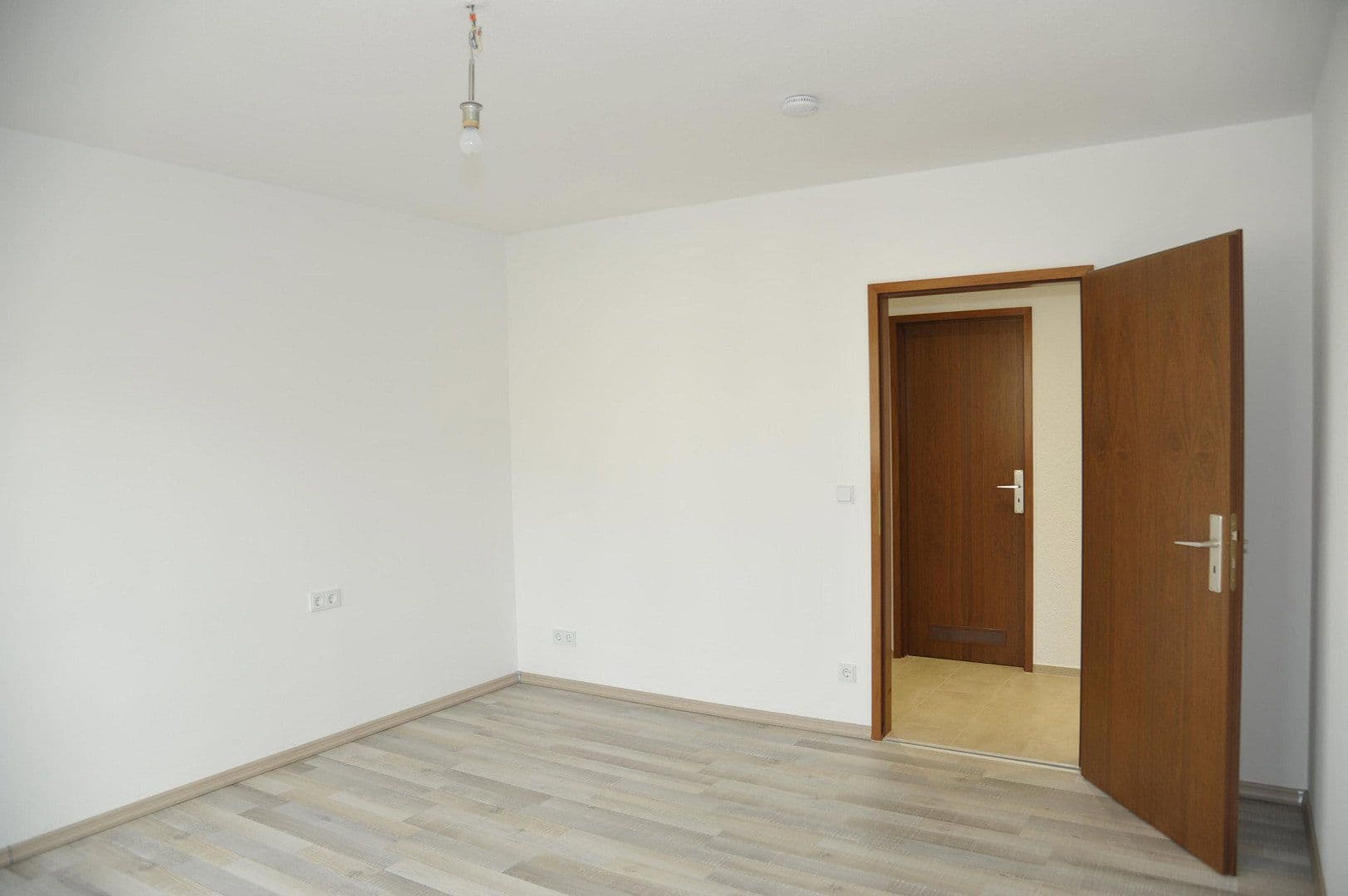 Pronájem bytu 3+1 92 m², Stadtbergen, Bavorsko Pronájem bytu 3+1 92 m², Stadtbergen, Bavorsko