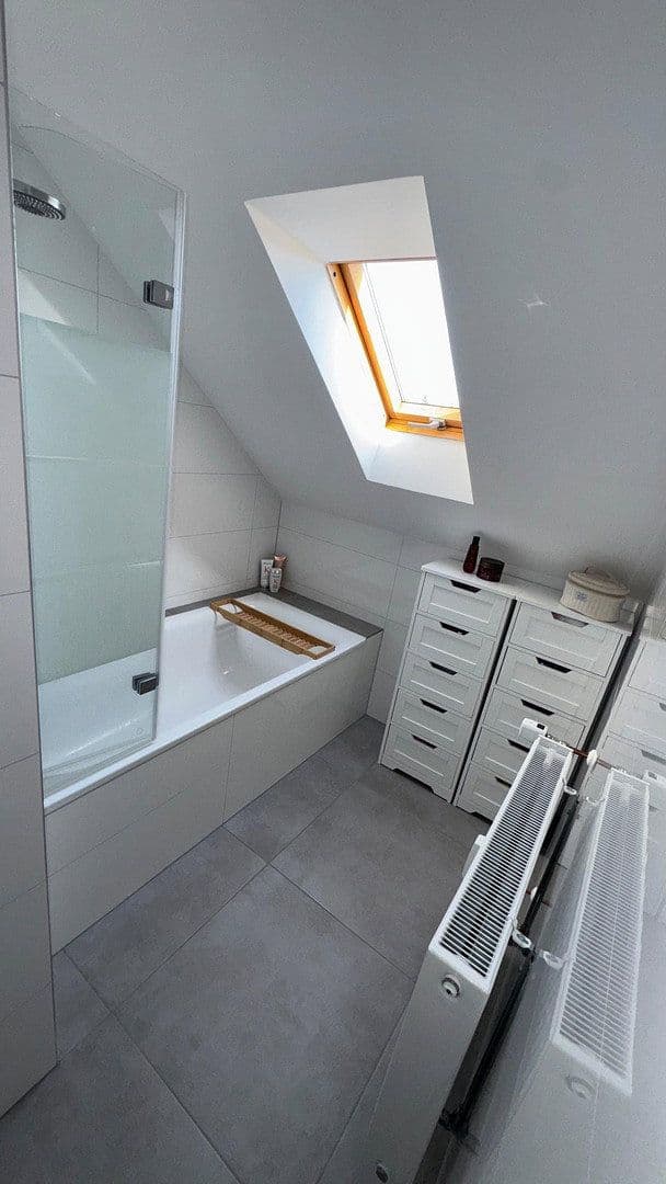 Pronájem bytu 2+1 40 m², Stolberg, Severní Porýní-Vestfálsko Pronájem bytu 2+1 40 m², Stolberg, Severní Porýní-Vestfálsko