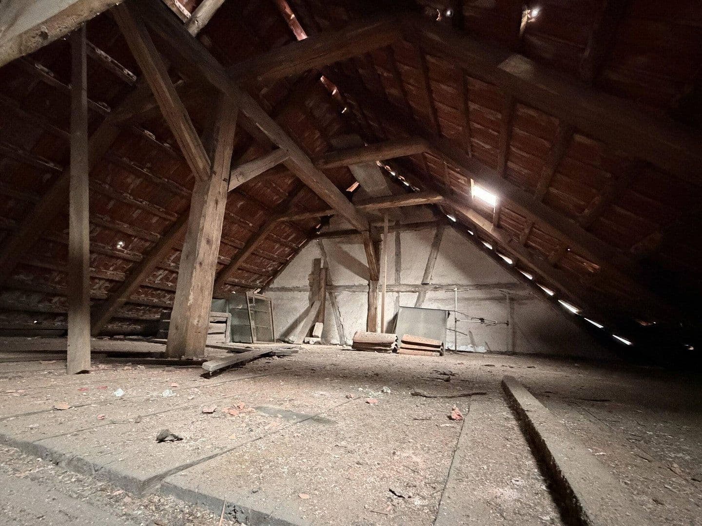 Prodej domu 158 m², pozemek 1.030 m², Hauptstraße 37, Steinbach-Hallenberg, Durynsko Prodej domu 158 m², pozemek 1.030 m², Hauptstraße 37, Steinbach-Hallenberg, Durynsko