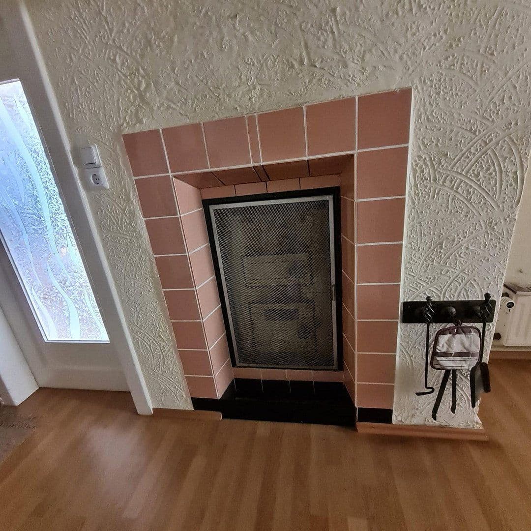 Prodej domu 158 m², pozemek 1.030 m², Hauptstraße 37, Steinbach-Hallenberg, Durynsko Prodej domu 158 m², pozemek 1.030 m², Hauptstraße 37, Steinbach-Hallenberg, Durynsko