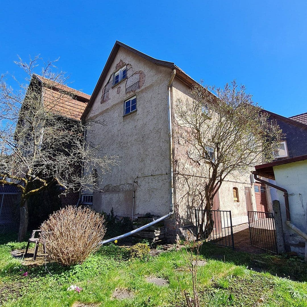Prodej domu 158 m², pozemek 1.030 m², Hauptstraße 37, Steinbach-Hallenberg, Durynsko Prodej domu 158 m², pozemek 1.030 m², Hauptstraße 37, Steinbach-Hallenberg, Durynsko