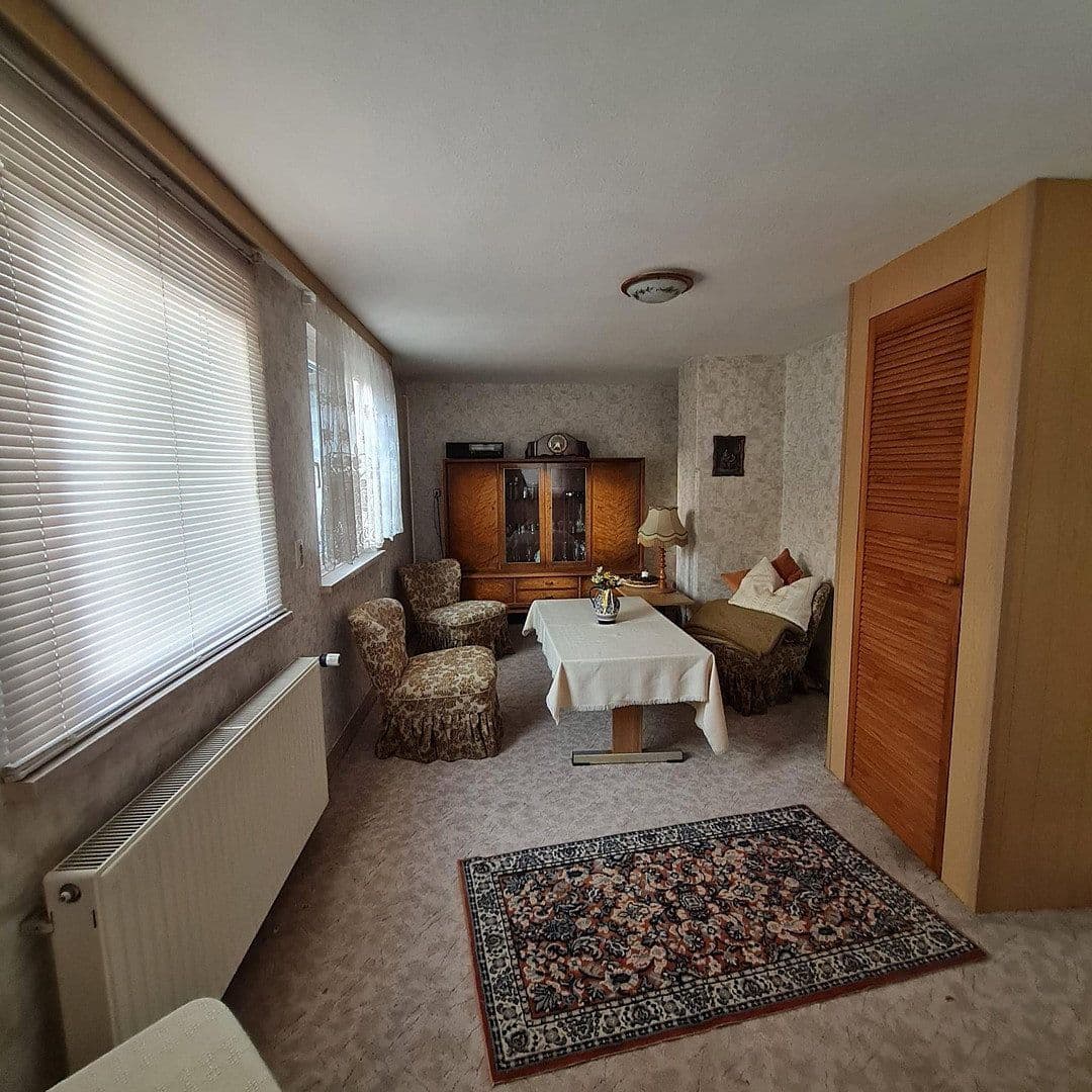 Prodej domu 158 m², pozemek 1.030 m², Hauptstraße 37, Steinbach-Hallenberg, Durynsko Prodej domu 158 m², pozemek 1.030 m², Hauptstraße 37, Steinbach-Hallenberg, Durynsko
