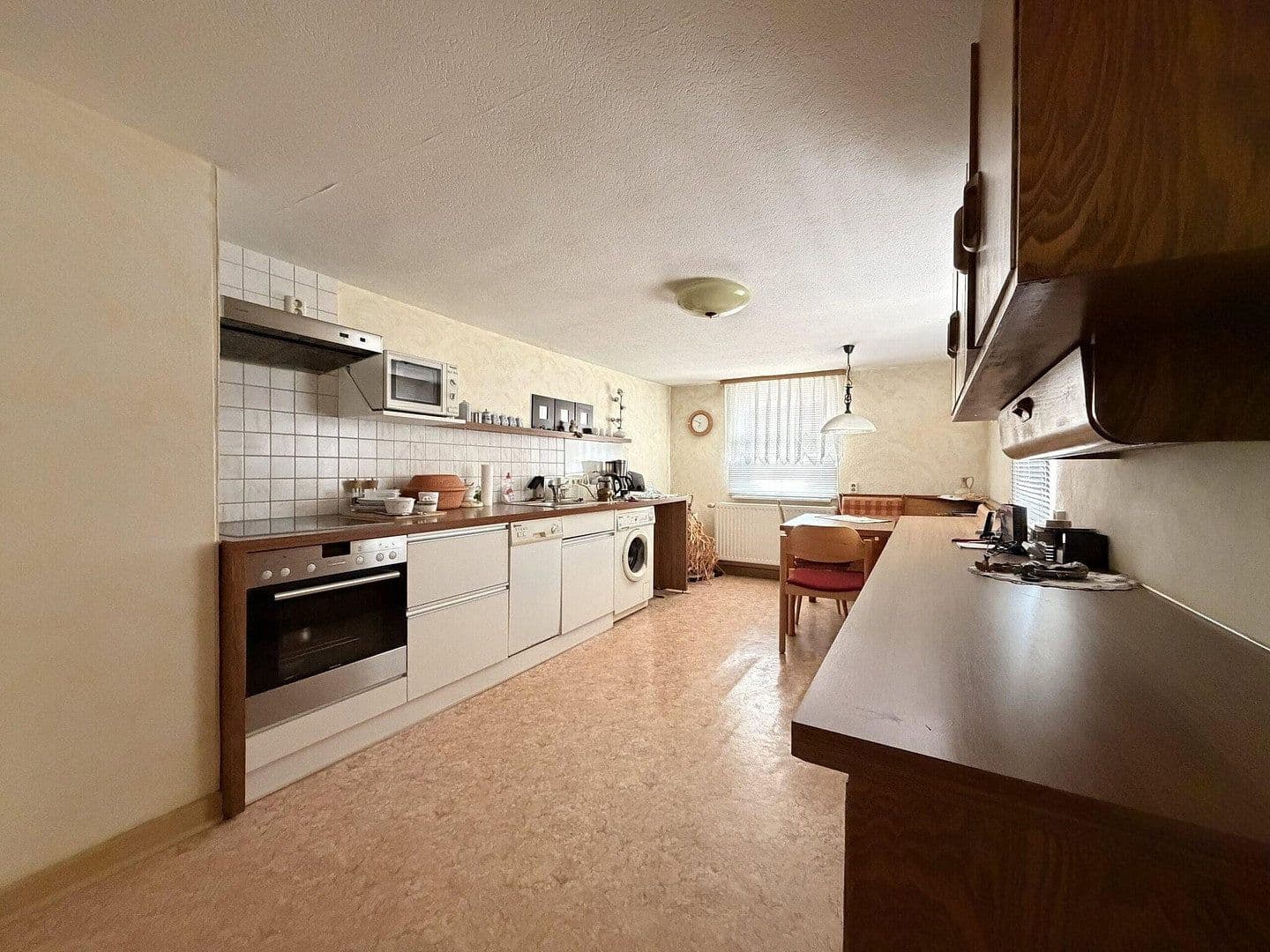 Prodej domu 158 m², pozemek 1.030 m², Hauptstraße 37, Steinbach-Hallenberg, Durynsko Prodej domu 158 m², pozemek 1.030 m², Hauptstraße 37, Steinbach-Hallenberg, Durynsko