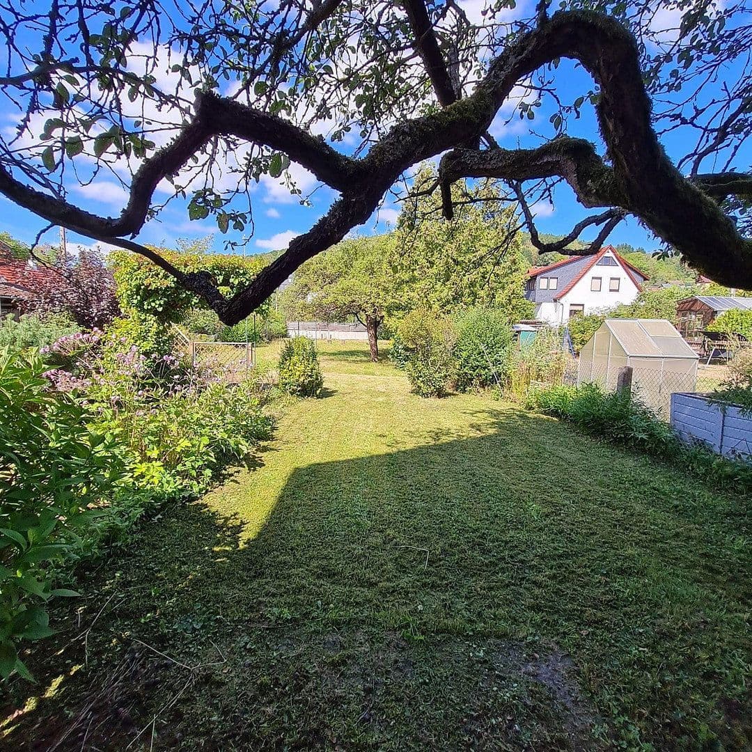 Prodej domu 158 m², pozemek 1.030 m², Hauptstraße 37, Steinbach-Hallenberg, Durynsko Prodej domu 158 m², pozemek 1.030 m², Hauptstraße 37, Steinbach-Hallenberg, Durynsko