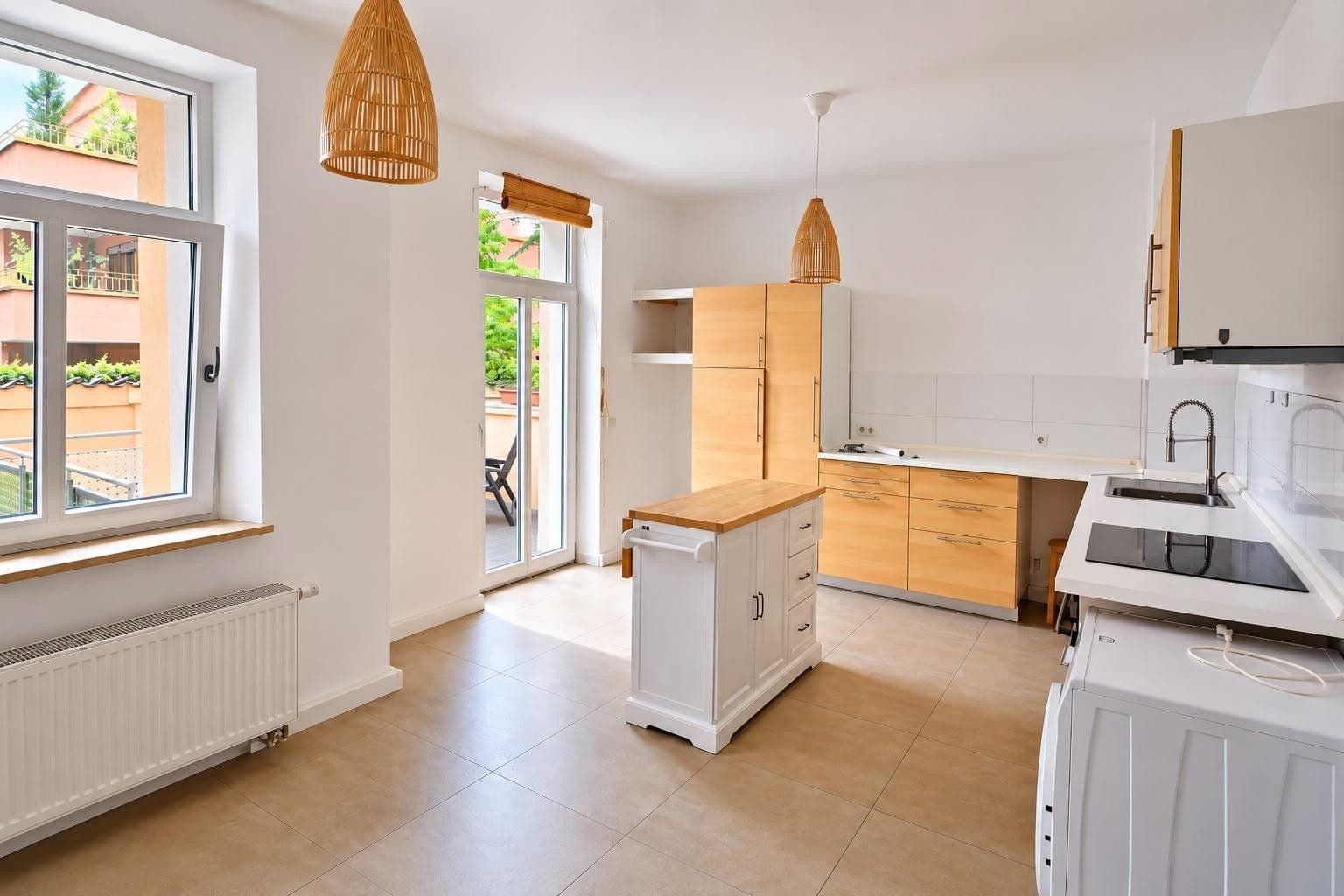 Pronájem bytu 4+1 96 m², Fenitzerstraße 29, Nürnberg, Bavorsko Pronájem bytu 4+1 96 m², Fenitzerstraße 29, Nürnberg, Bavorsko