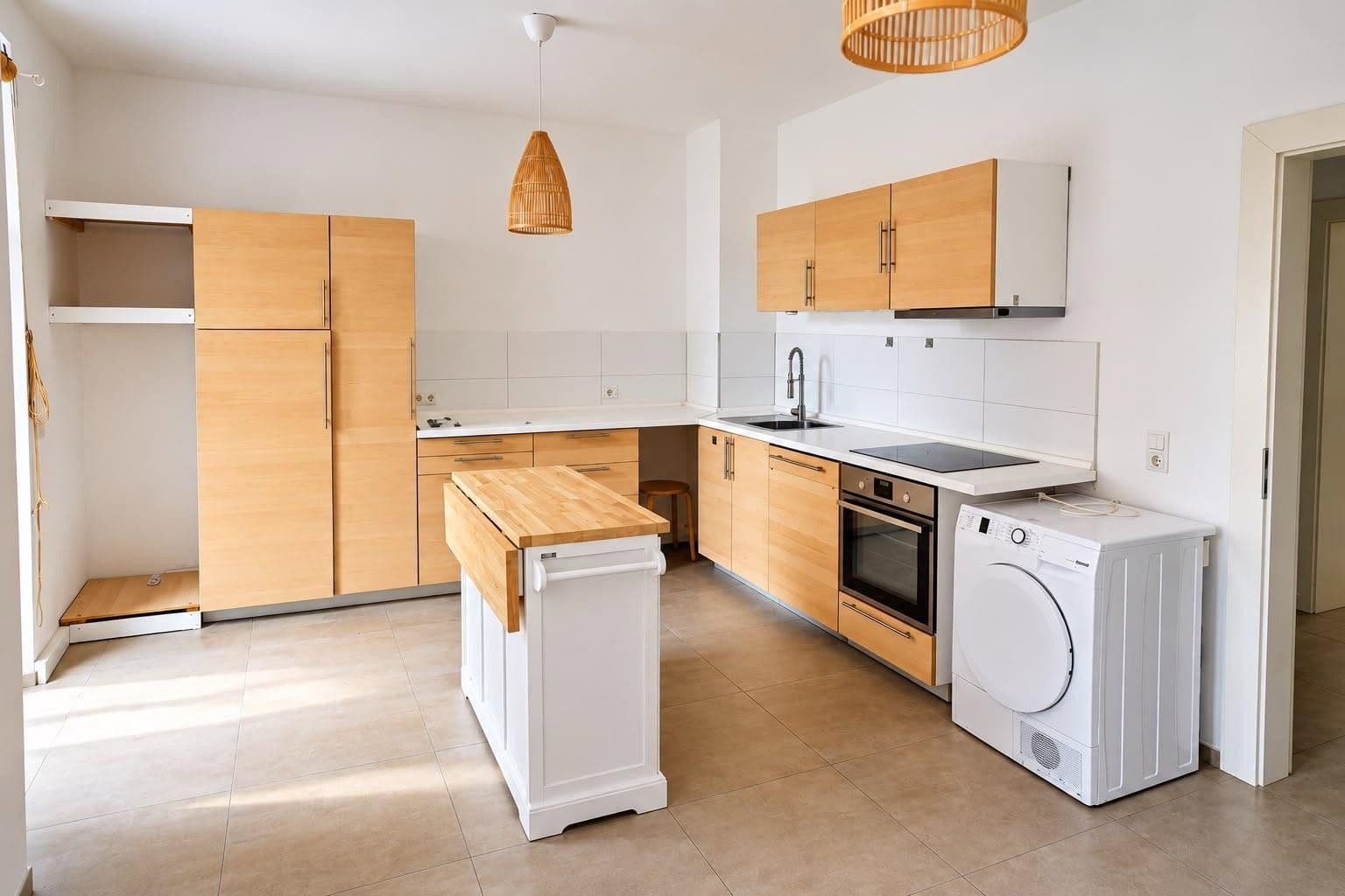 Pronájem bytu 4+1 96 m², Fenitzerstraße 29, Nürnberg, Bavorsko Pronájem bytu 4+1 96 m², Fenitzerstraße 29, Nürnberg, Bavorsko