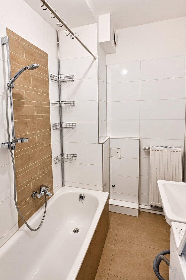 Pronájem bytu 4+1 96 m², Fenitzerstraße 29, Nürnberg, Bavorsko Pronájem bytu 4+1 96 m², Fenitzerstraße 29, Nürnberg, Bavorsko