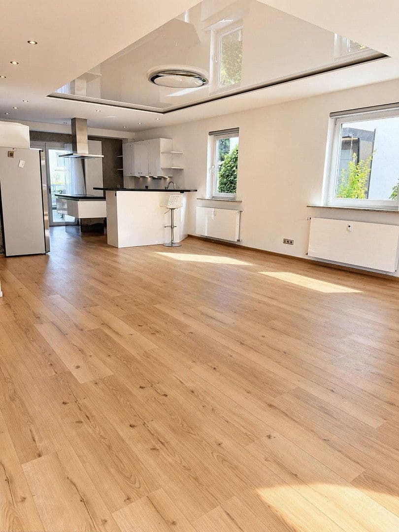 Prodej bytu 3+kk 116 m², Wirtembergstrasse 88, Fellbach, Bádensko-Württembersko Prodej bytu 3+kk 116 m², Wirtembergstrasse 88, Fellbach, Bádensko-Württembersko