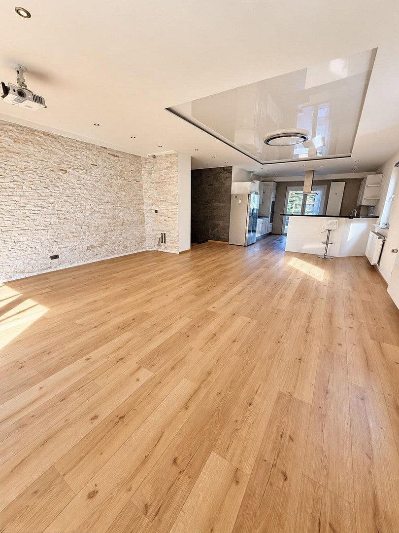 Prodej bytu 3+kk 116 m², Wirtembergstrasse 88, Fellbach, Bádensko-Württembersko Prodej bytu 3+kk 116 m², Wirtembergstrasse 88, Fellbach, Bádensko-Württembersko